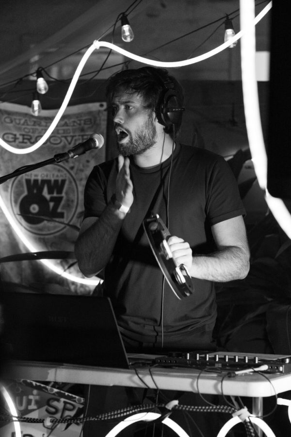 Maxence Bossard-Tisseau (Elektrianz) aux machines